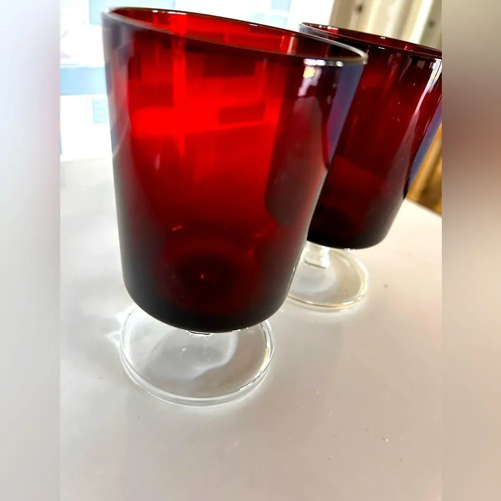 Set of 2 Vintage Ruby Red Glasses  Luminarc France new